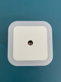 BMTAXI LED Night Light Lamp with Smart Sensor Dusk to Dawn Sensor, Daylight White, 0.5W Plug-in